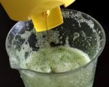 A picture of step 3 of Cucumber Lemonade Detoxifying morning green drink.