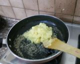 A picture of step 6 of Wheat flour sheera.