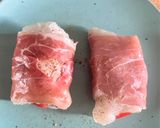 Une image de l'étape 2 de Ballotin de loup de mer farci en croûte de jambon cru, sauce curry / coco 🐠🥥.