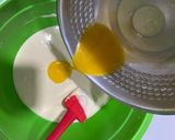 Foto langkah ke 3 dari resep Easy Baking: Steamed Marble Cake (1 egg).