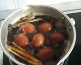 Foto langkah ke 3 dari resep Telur Pindang Retak Seribu.