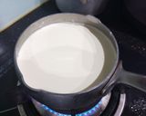 Hình bước làm 2 của món Panna cotta chanh dây