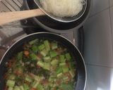 Foto langkah ke 2 dari resep Sayur bening ketimun soun.