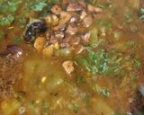 A picture of step 3 of Lehsuni lauki Chana daal.