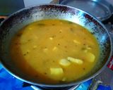 A picture of step 4 of Yam and Colacasia Curry.