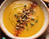 صورة لخطوة 1 من وصفة حساء العدس الأحمر🧡و اليقطين🎃