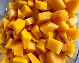 Une image de l'étape 1 de Cake « Bruno » #vegan butternut aux épices, aux dattes et aux graines de tournesol et de courge.