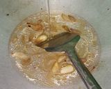 Foto langkah ke 2 dari resep Masak mie rebus ala yayu pas hujan.