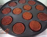 Foto langkah ke 5 dari resep Bolu Caramel Mini.