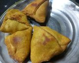 कच्चे केले समोसा (kachhe kele ka samosa recipe in hindi) रेसिपी चरण 5 फोटो