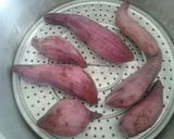 Foto langkah ke 1 dari resep Taro Milk Puding.