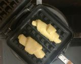 Foto langkah ke 3 dari resep Croffle (Croissant Waffle) Butter Kekinian.