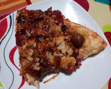 Foto del paso 1 de la receta: Pizza de hamburguesa de pollo y salchichas de cerdo fresca