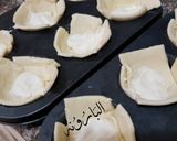 صورة لخطوة 3 من وصفة بيتزا الوردات 🌼