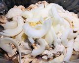A picture of step 6 of Crockpot Mushroom 🍄 Chicken 🐔 with Spinach.