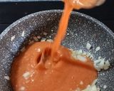 Foto langkah ke 2 dari resep Octopus Pepperoni Pizza (Ekonomis Dengan Keju Oles).