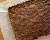 Foto langkah ke 5 dari resep Weetbix Chocolate Slice.