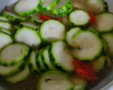 Gambar langkah 3 resipi Petola Tumis Air.