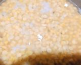 A picture of step 2 of Chany ki dal salan.