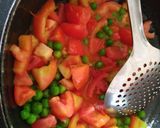 A picture of step 4 of Black pav bhaji.