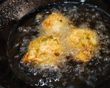 A picture of step 4 of Veg Maggi Balls.
