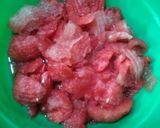 Foto langkah ke 2 dari resep Es Susu Semangka.