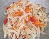 Foto langkah ke 3 dari resep Tumis jamur.