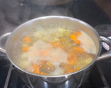 Foto del paso 1 de la receta: Revuelto de verduras con tofu y huevo frito