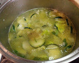 Foto del paso 6 de la receta: Crema de lechuga con calabacín y puerro