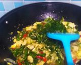 Foto langkah ke 5 dari resep Indomie Kangkung.