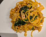 Une image de l'étape 10 de Spaghetti de butternut aux épinards et crème de noisette.