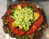 Une image de l'étape 6 de Salade de laitue rouge aux tomates,concombre et persil.