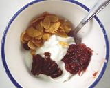 Foto del paso 2 de la receta: Bol de desayuno: yogurt, dátiles y mermelada de higo 🤤