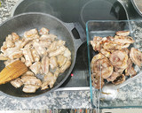 Foto del paso 2 de la receta: Caldereta de corder amb carxofes i alls tendres