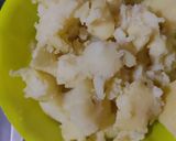 A picture of step 1 of Aloo ka parath.