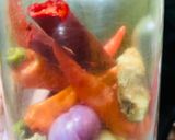 Foto langkah ke 2 dari resep Tumis Keciwis Bumbu Kencur.