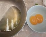 รูปขั้นตอนการทำที่ 2 ของ ไข่เจียวซูเฟล่ [Omelete Souffle]