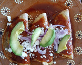 Foto del paso 6 de la receta: Enchiladas de flor de calabaza y champiñones 🍄🍂🌶🌶