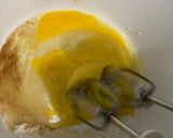Foto langkah ke 2 dari resep Bolu Kukus Pop Ice Satu Telur.