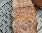 Foto langkah ke 6 dari resep Roti Tawar Strawberry Lembut.