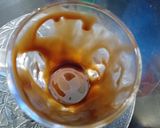 A picture of step 2 of Hot coffee cream.