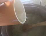 Foto del paso 2 de la receta: Arroz con tallitos de perejil