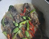 Foto langkah ke 3 dari resep Tumis Ikan Kembung Pete.