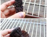 Foto langkah ke 6 dari resep Eggless Coklat Cupcake.