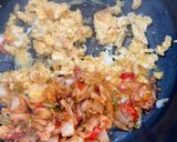 Foto langkah ke 2 dari resep Kimchi Fried Rice (Nasi Goreng Kimchi) Kimchi-bokkeumbap 김치볶음밥 ❤️✨.