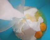 Foto langkah ke 3 dari resep Bolu kukus mekar.