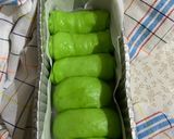 Foto langkah ke 3 dari resep Roti sobek pandan with whipy cream.