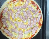 Foto del paso 4 de la receta: Pizza 4 quesos y tomate frito 🥫