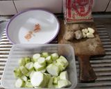 Foto langkah ke 1 dari resep Sayur oyong endolita.