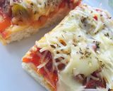 Foto langkah ke 10 dari resep Easy Beef Pizza.
